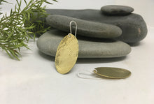Load image into Gallery viewer, Brass Hammered Oval
